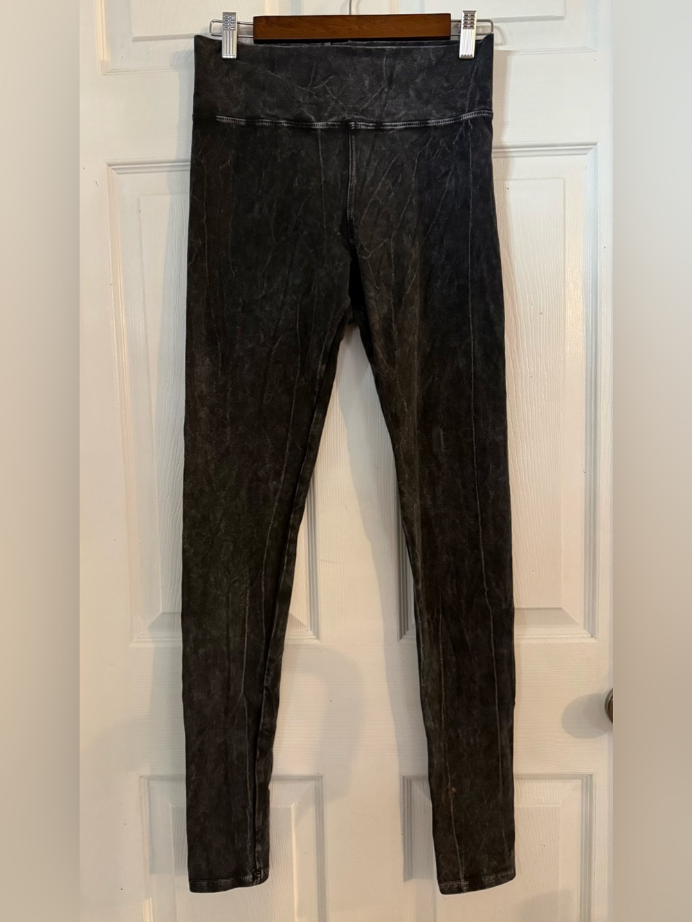 Women’s By Alexa Rae Brand Distressed Leggings Size M